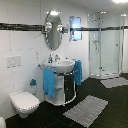 Apartamento Moebliertes Mit Bestem Anschluss - Hangelar Mitte *