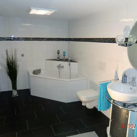 Moebliertes Mit Bestem Anschluss - Hangelar Mitte *