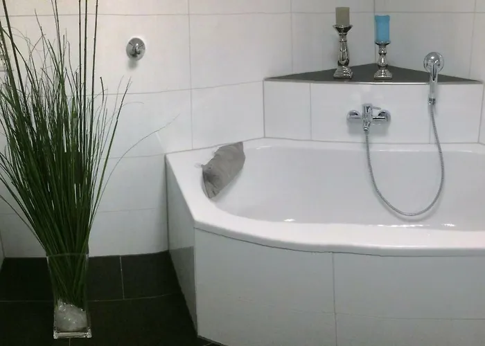 Moebliertes Mit Bestem Anschluss - Hangelar Mitte Apartamento Sankt Augustin